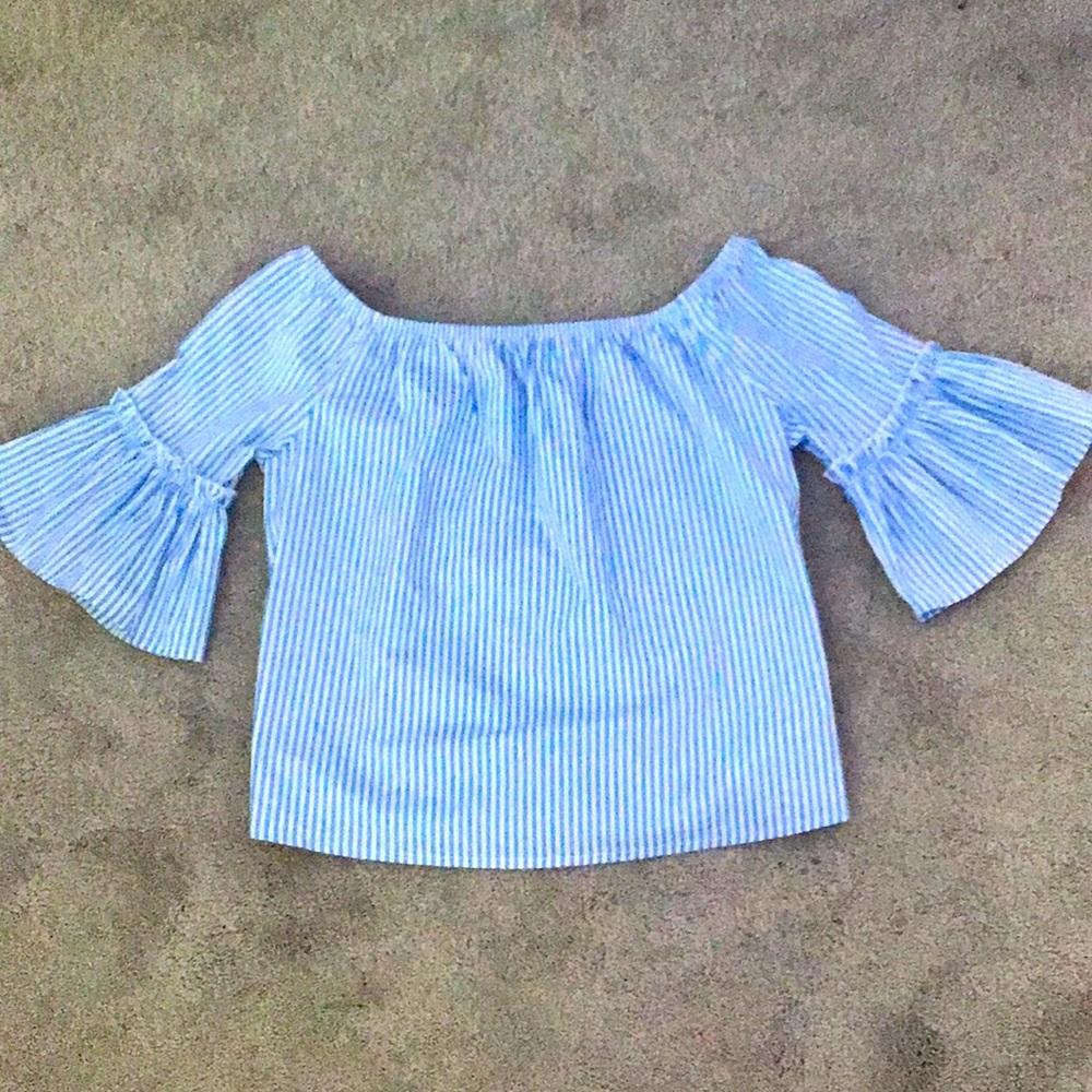 Blue and white striped top , Size women’s small , brand Forever 21
